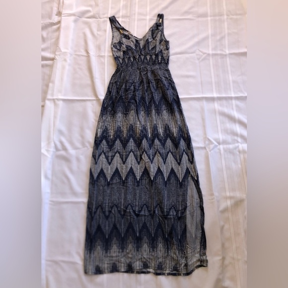 Blue Patterned Maxi Dress - Picture 3 of 13